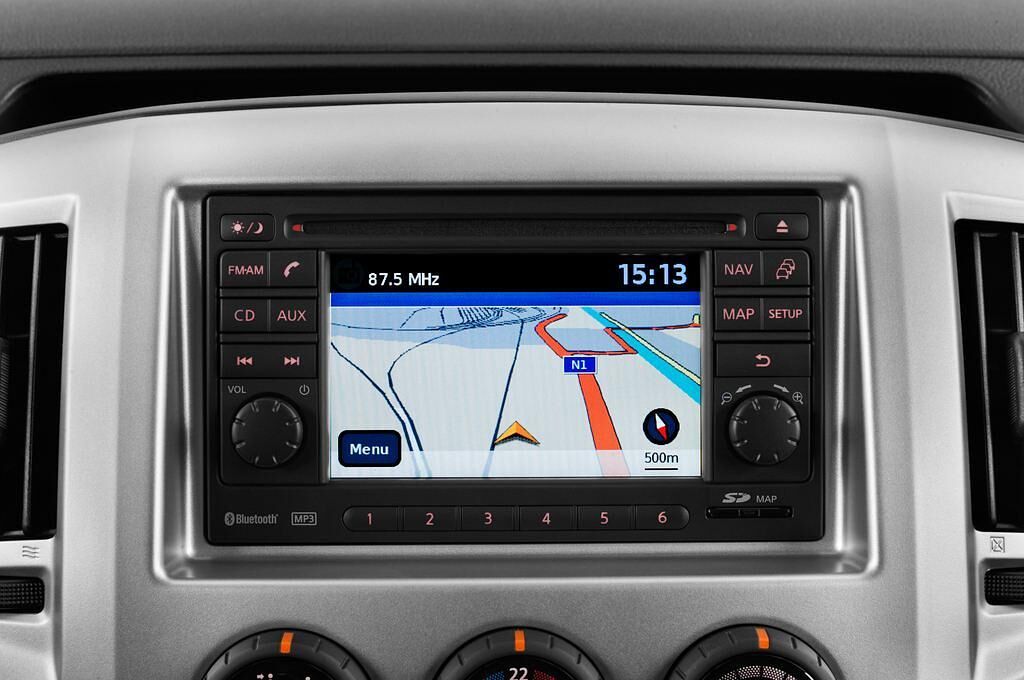 Nissan Evalia (Baujahr 2014) Acenta 5 Türen Radio und Infotainmentsystem