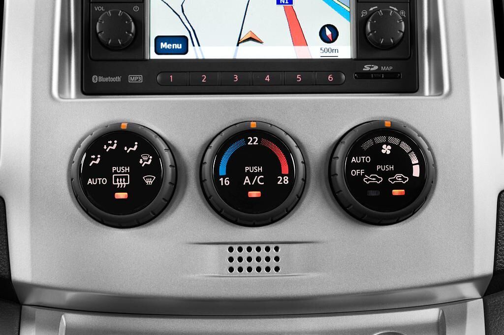 Nissan Evalia (Baujahr 2014) Acenta 5 Türen Temperatur und Klimaanlage
