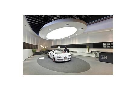 Bugatti Messestand ausgezeichnet