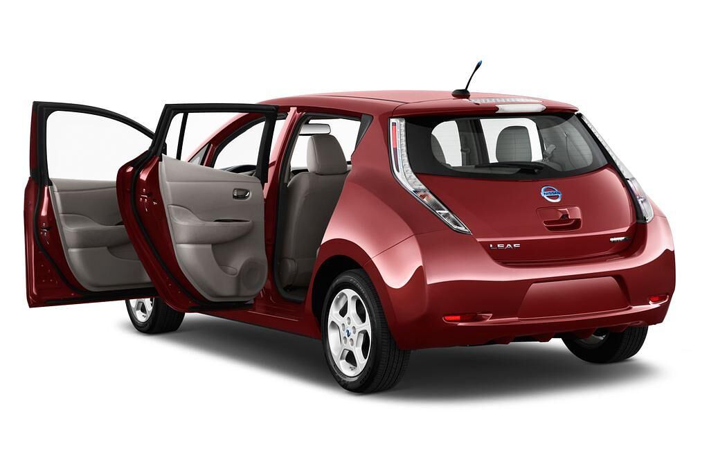 Nissan Leaf (Baujahr 2011) - 5 Türen Tür geöffnet
