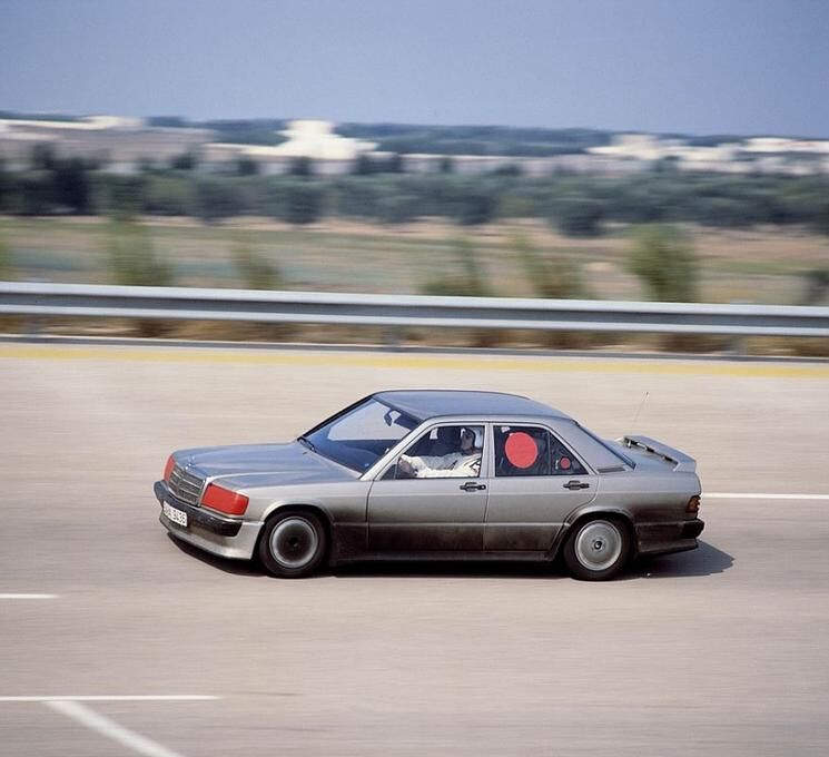 Mercedes-Benz 190 E 2.3-16