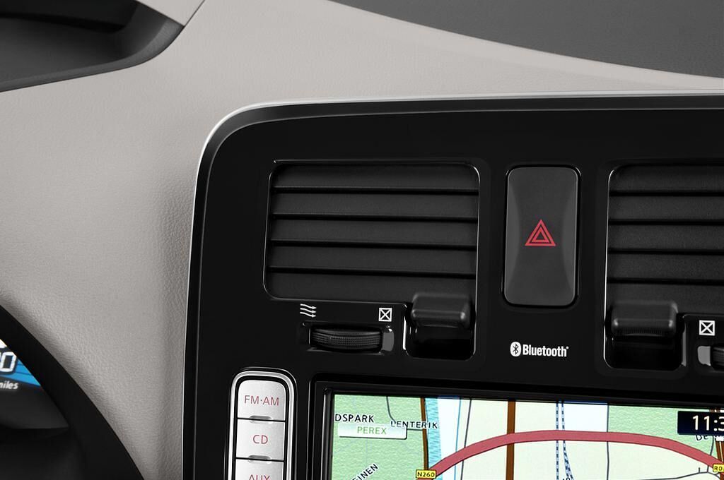 Nissan Leaf (Baujahr 2014) Acenta 5 Türen Lüftung