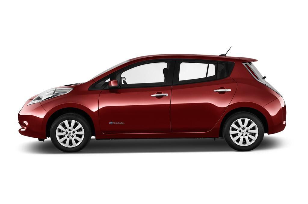 Nissan Leaf (Baujahr 2015) Visia 5 Türen Seitenansicht