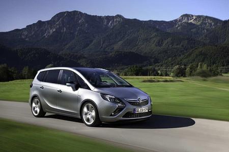 Opel Zafira Tourer BiTurbo - Zwei Turbos für Papa