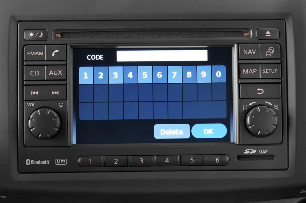 Nissan Micra (Baujahr 2009) Visia 5 Türen Radio und Infotainmentsystem