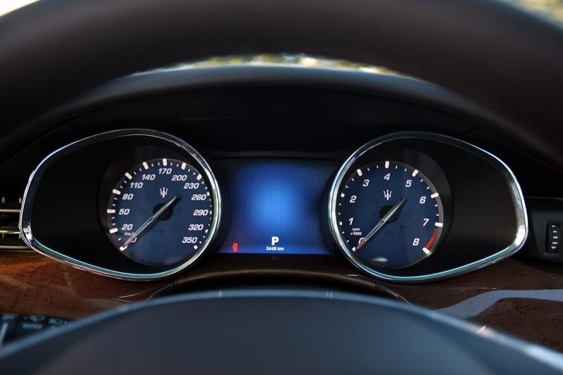 Maserati Quattroporte V8
