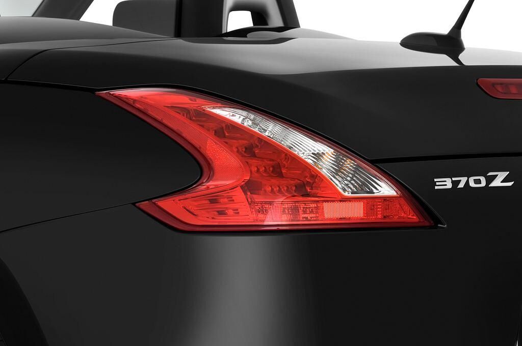 Nissan 370Z (Baujahr 2010) Pack 2 Türen Rücklicht