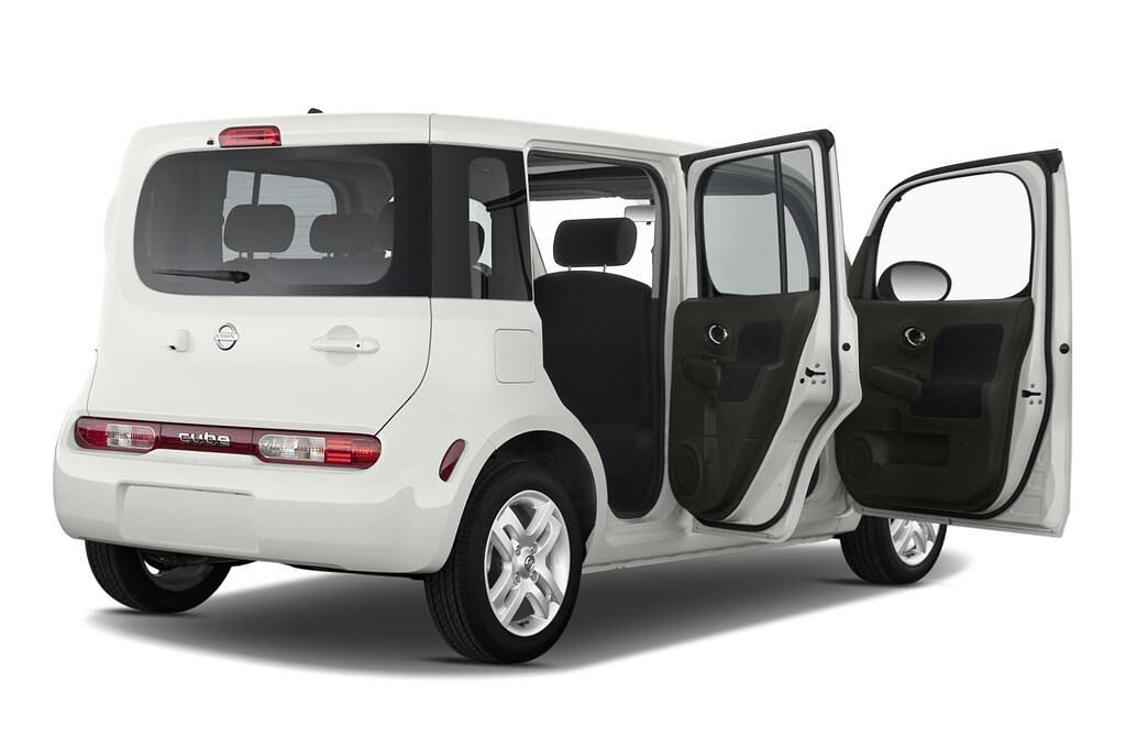 Nissan Cube (Baujahr 2009) Zen 5 Türen Tür geöffnet