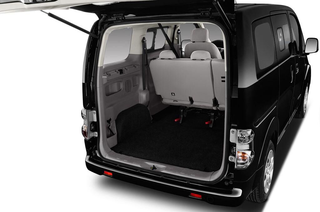 Nissan E-NV200 Evalia (Baujahr 2016) Tekna 5 Türen Kofferraum