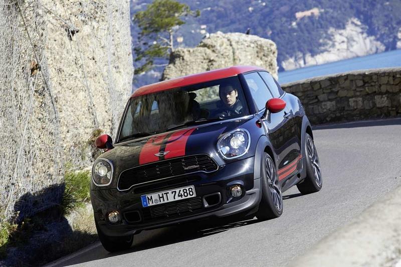 Der Mini John Cooper Works Paceman kostet ab 35.950 Euro.