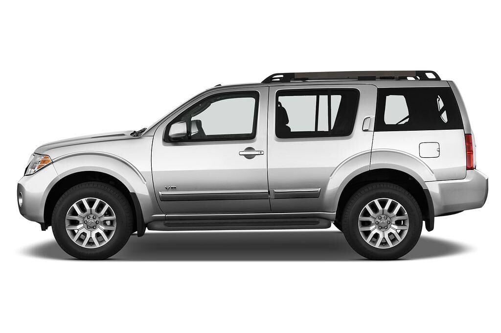 Nissan Pathfinder (Baujahr 2010) LE 5 Türen Seitenansicht