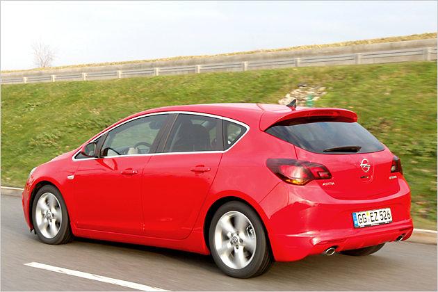 Die Fensterumrandung beim Top-Dieselmodell ist verchromt