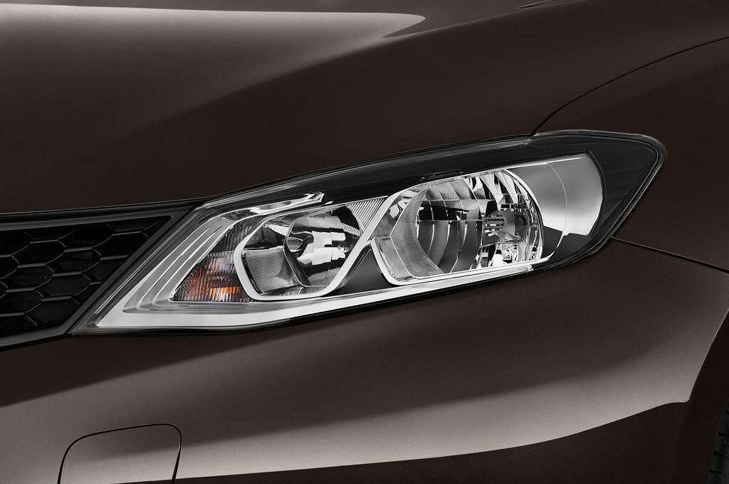 Nissan Pulsar (Baujahr 2014) 1.5 Dci Acenta 5 Türen Scheinwerfer