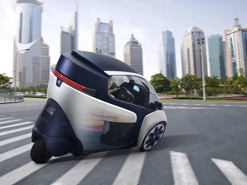 Angetrieben wird er von Radnaben Elektromotoren in den beiden Vorderrädern.