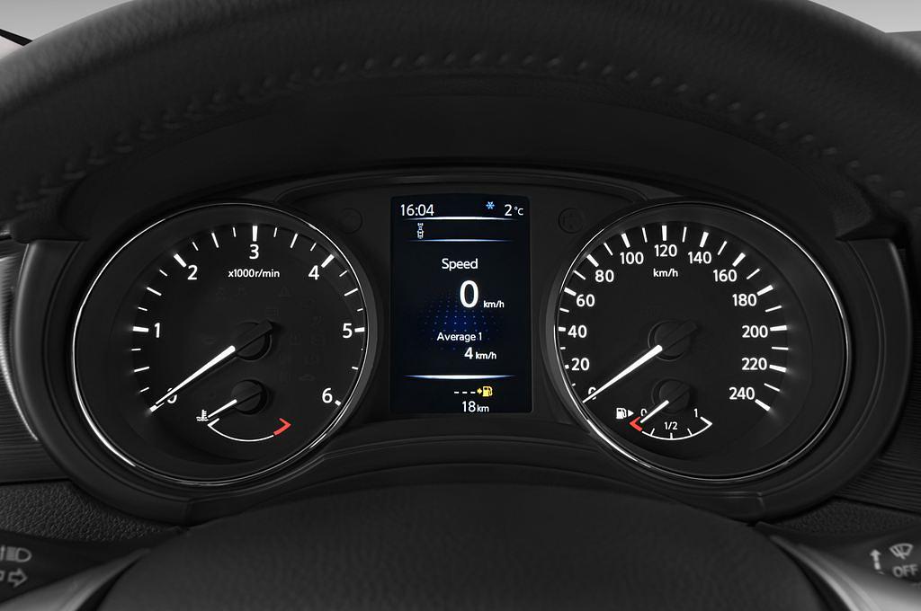 Nissan Pulsar (Baujahr 2014) 1.5 Dci Acenta 5 Türen Tacho und Fahrerinstrumente
