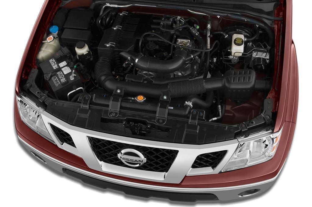 Nissan Navara (Baujahr 2010) SE King Cab 4 Türen Motor