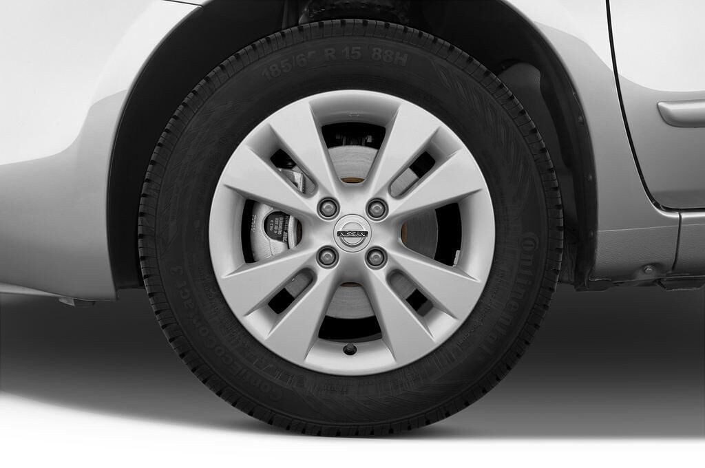 Nissan Note (Baujahr 2010) Acenta 5 Türen Reifen und Felge