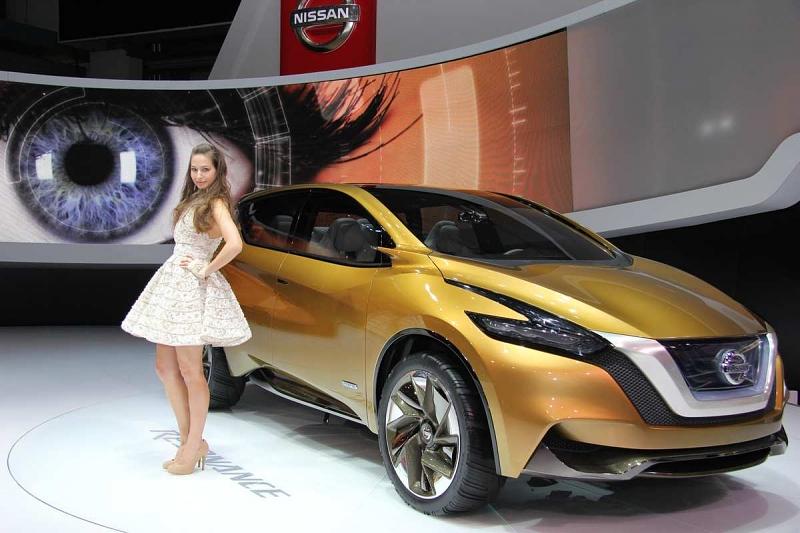 Nissan Resonance