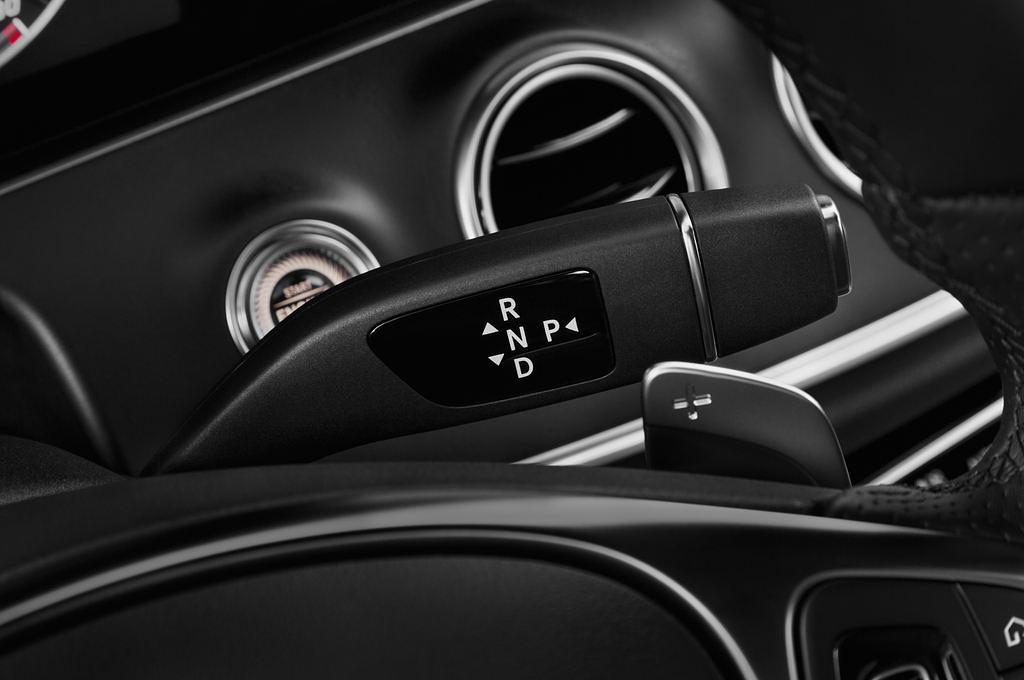 Mercedes E-Class (Baujahr 2017) AMG Line 5 Türen Schalthebel