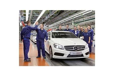 Daimler-Mitarbeiter erhalten 3.200 Euro Prämie