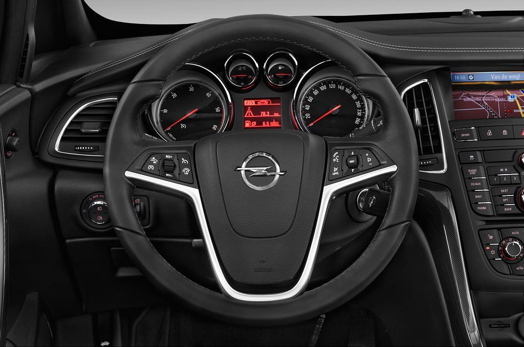 Opel Cascada (Baujahr 2014) INNOVATION 2 Türen Lenkrad