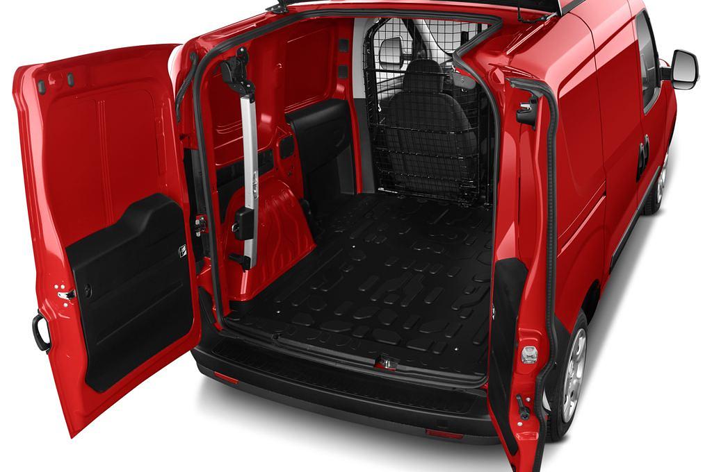 Opel Combo (Baujahr 2015) 1.6 Cdti 77Kw(105Ps) 2,2T L1H1 4 Türen Kofferraum