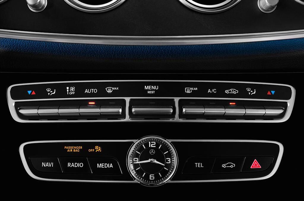 Mercedes E-Class (Baujahr 2017) AMG Line 5 Türen Temperatur und Klimaanlage