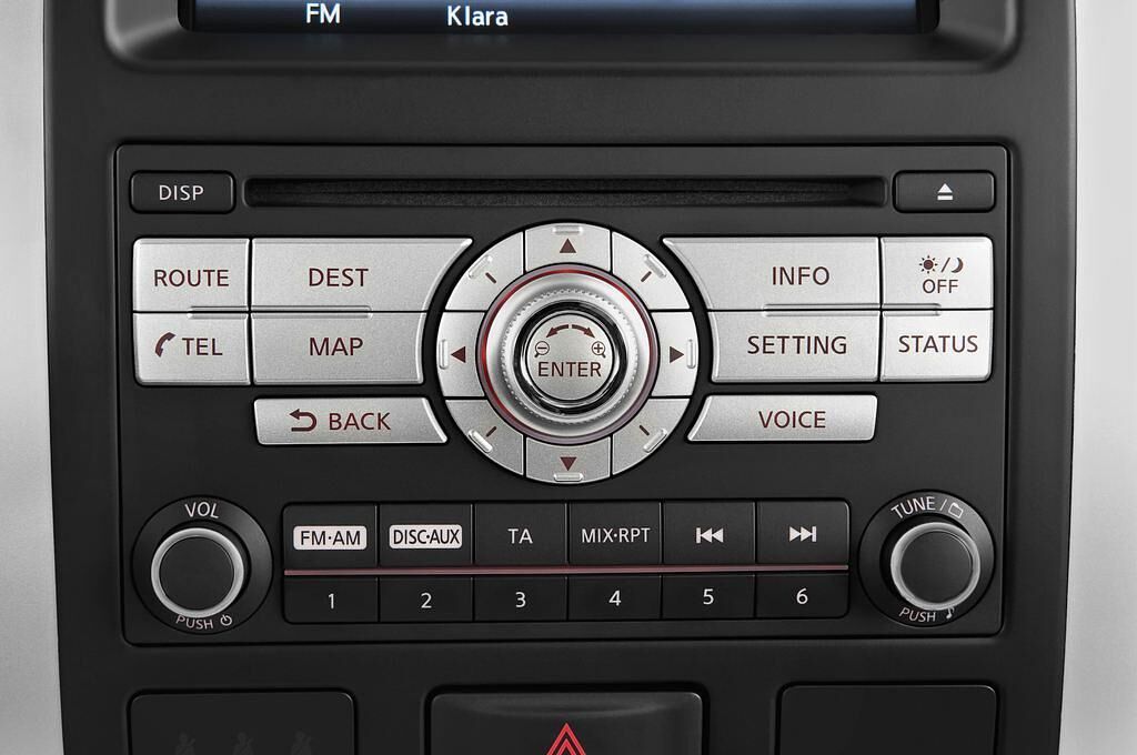 Nissan X-Trail (Baujahr 2011) LE 5 Türen Radio und Infotainmentsystem