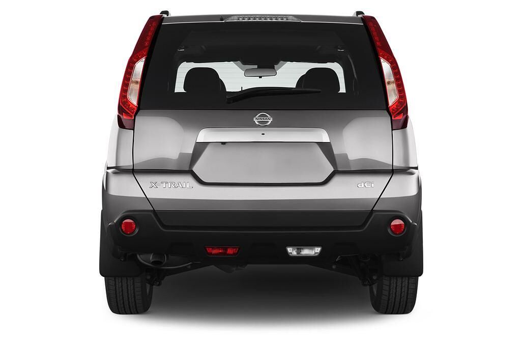 Nissan X-Trail (Baujahr 2011) LE 5 Türen Heckansicht
