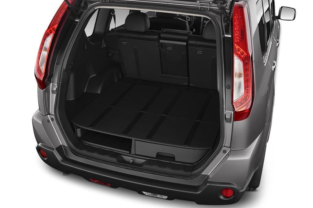 Nissan X-Trail (Baujahr 2011) LE 5 Türen Kofferraum