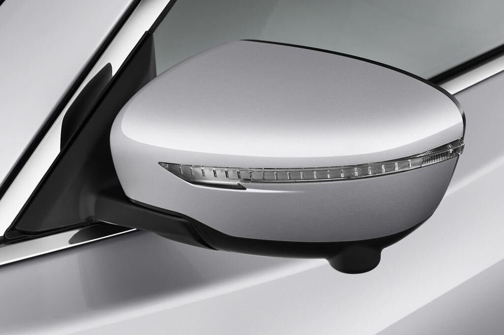 Nissan X-Trail (Baujahr 2014) Tekna 5 Türen Außenspiegel