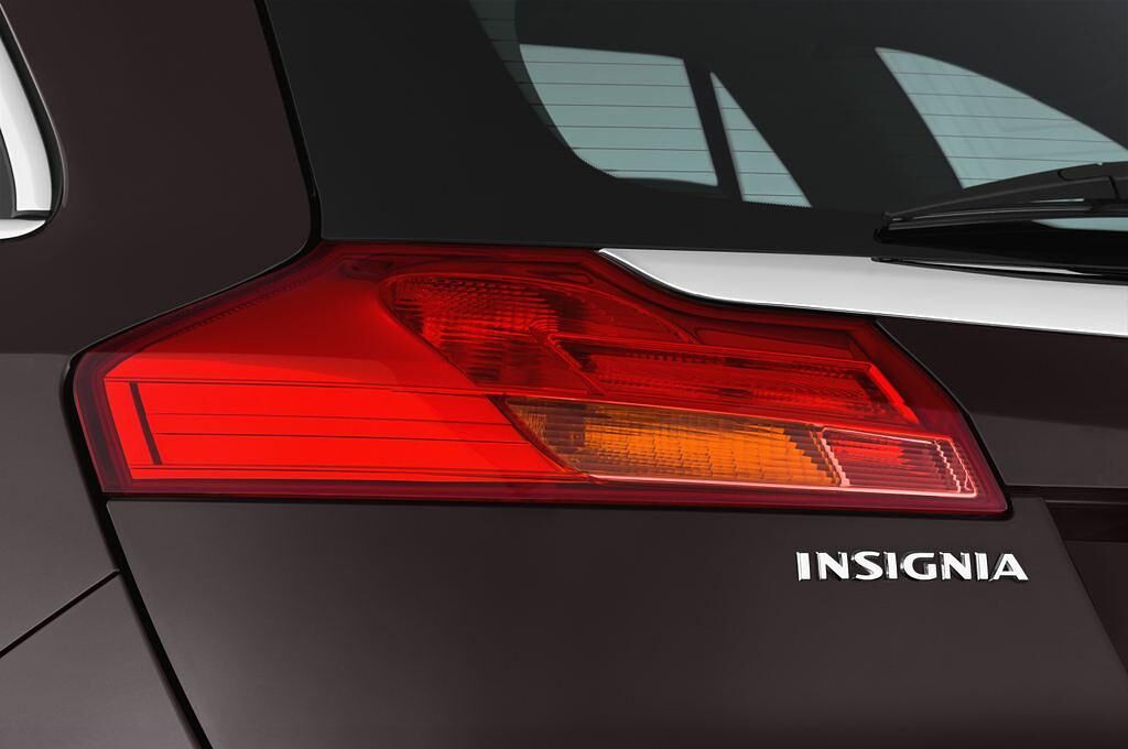 Opel Insignia (Baujahr 2012) Innovation 5 Türen Rücklicht