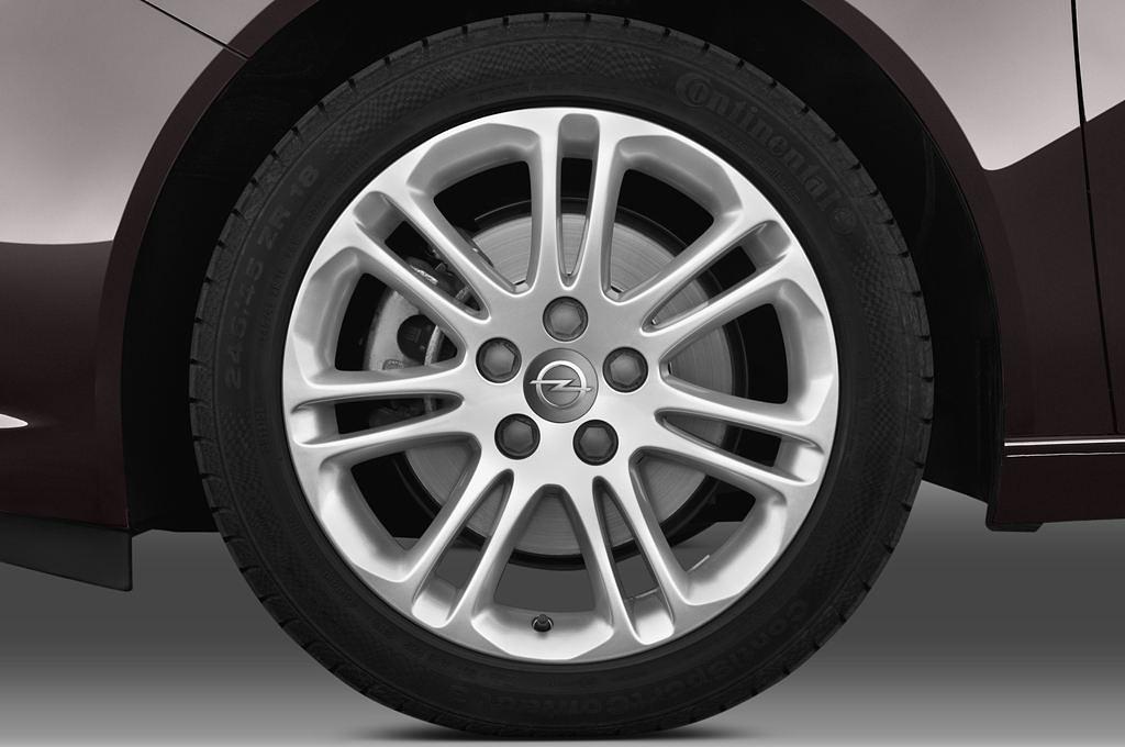 Opel Insignia (Baujahr 2012) Innovation 5 Türen Reifen und Felge
