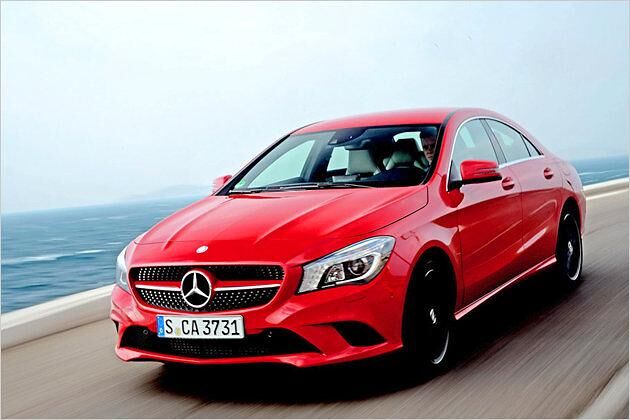 Der silberne Diamantgrill gehört zum Ausstattungspaket "AMG Line"