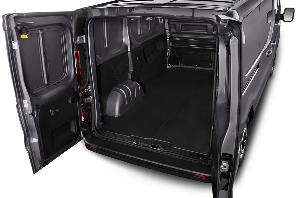 Opel Vivaro (Baujahr 2015) 1.6 Cdti L1H1 2.7 4 Türen Kofferraum