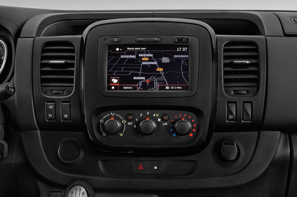 Opel Vivaro (Baujahr 2016) - 4 Türen Mittelkonsole
