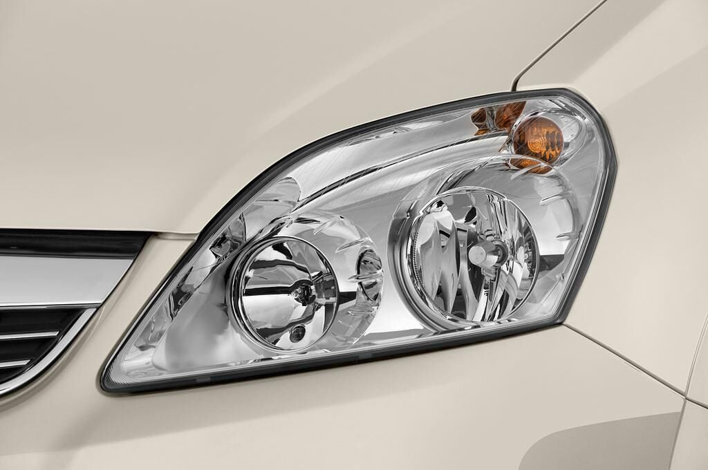 Opel Zafira (Baujahr 2011) Sport 5 Türen Scheinwerfer