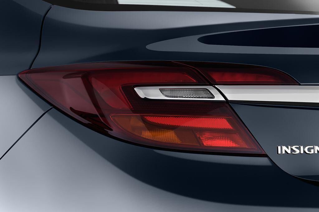 Opel Insignia (Baujahr 2015) Sport 4 Türen Rücklicht