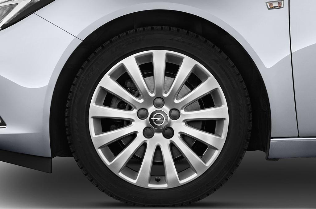 Opel Insignia (Baujahr 2013) INNOVATION 5 Türen Reifen und Felge