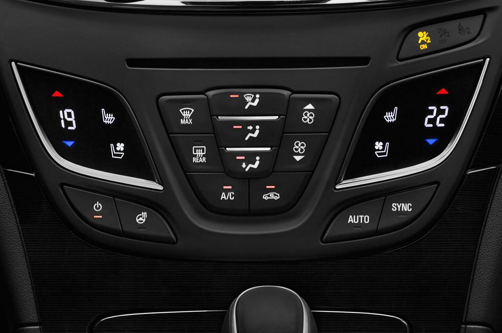 Opel Insignia (Baujahr 2016) Innovation 5 Türen Temperatur und Klimaanlage