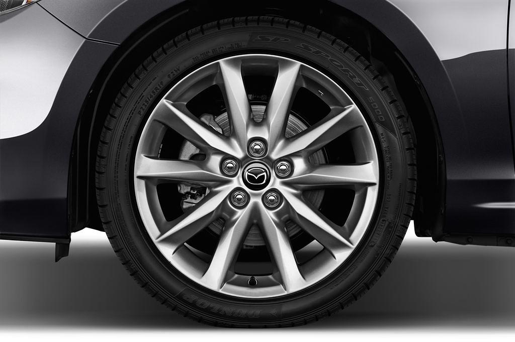 Mazda Mazda3 (Baujahr 2017) Sports-Line 5 Türen Reifen und Felge