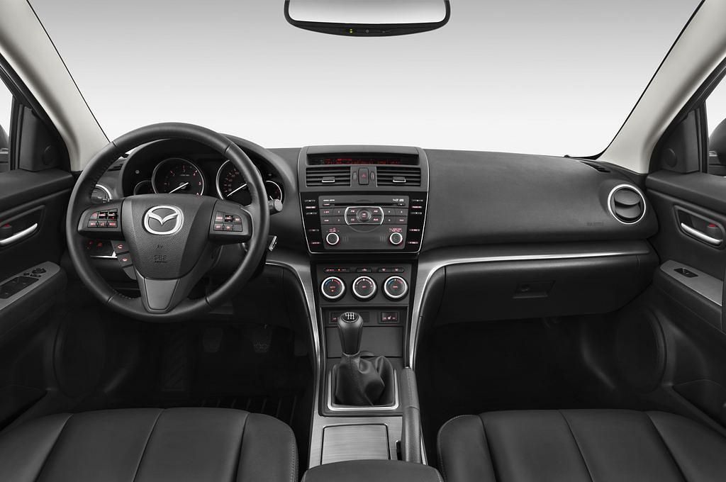 Mazda Mazda6 (Baujahr 2010) Exclusive-Line 5 Türen Cockpit und Innenraum