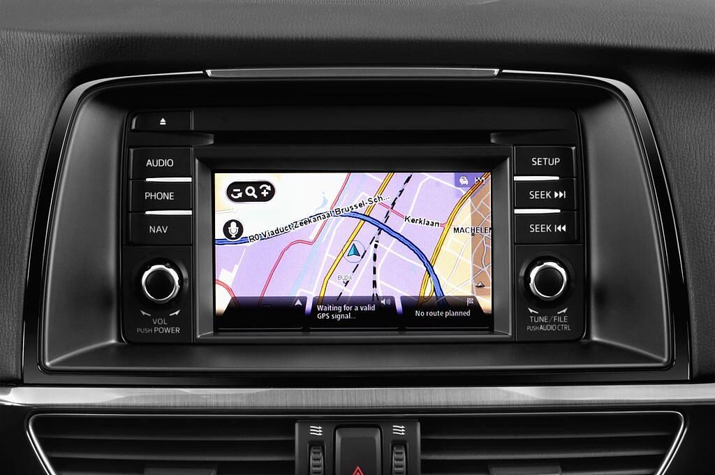 Mazda Mazda6 (Baujahr 2014) Center-Line 5 Türen Radio und Infotainmentsystem