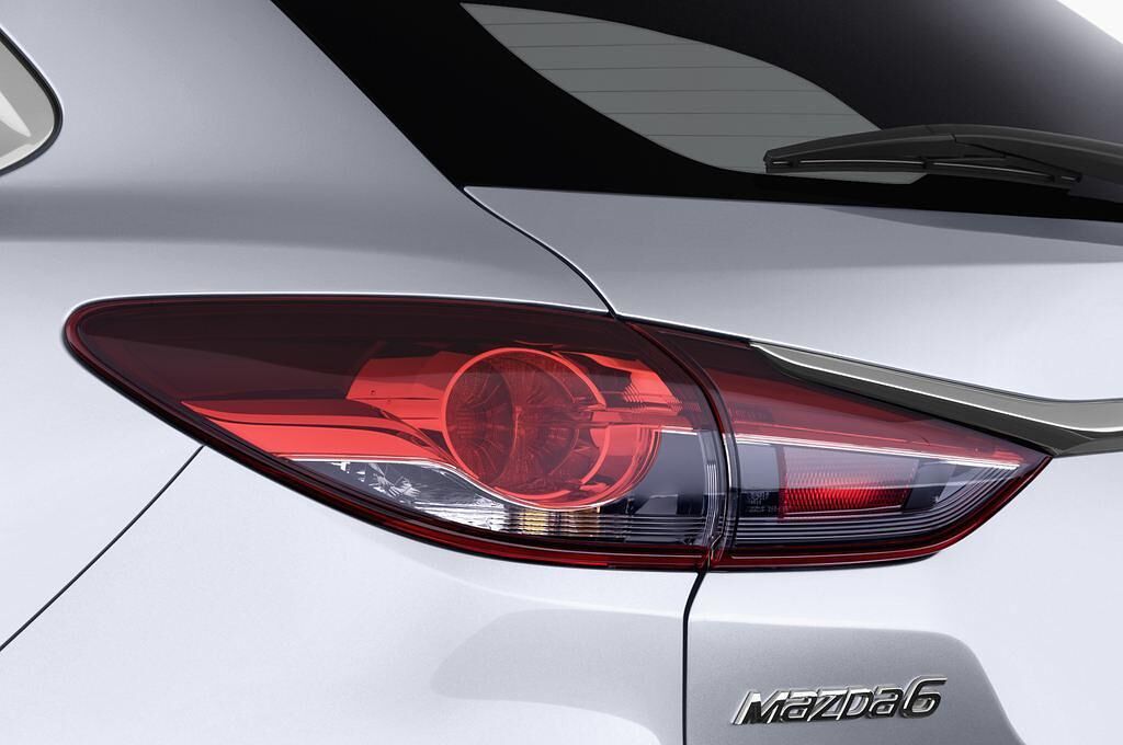 Mazda Mazda6 (Baujahr 2014) Center-Line 5 Türen Rücklicht