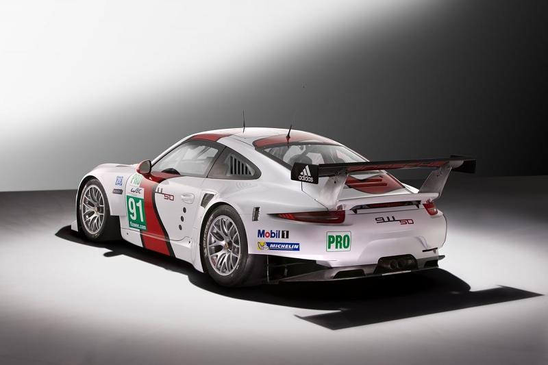Die Silhouette des Porsche 911 RSR zeigt die Verwandtschaft zum 911er