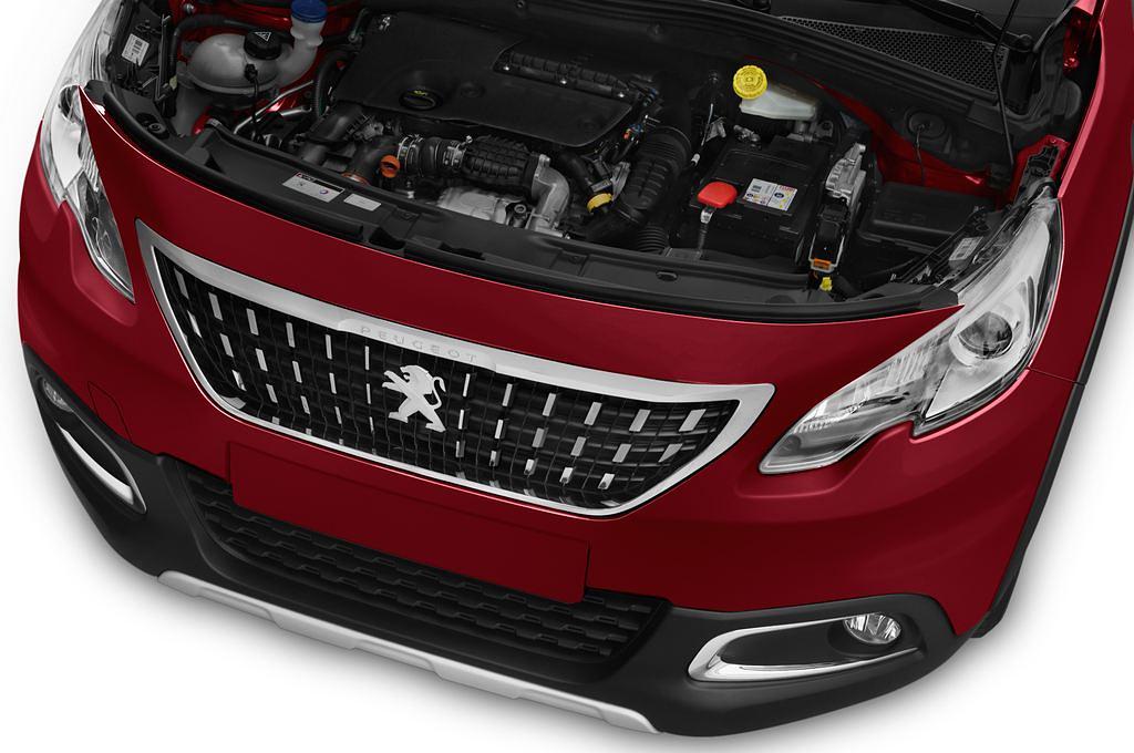 Peugeot 2008 (Baujahr 2017) Allure 5 Türen Motor