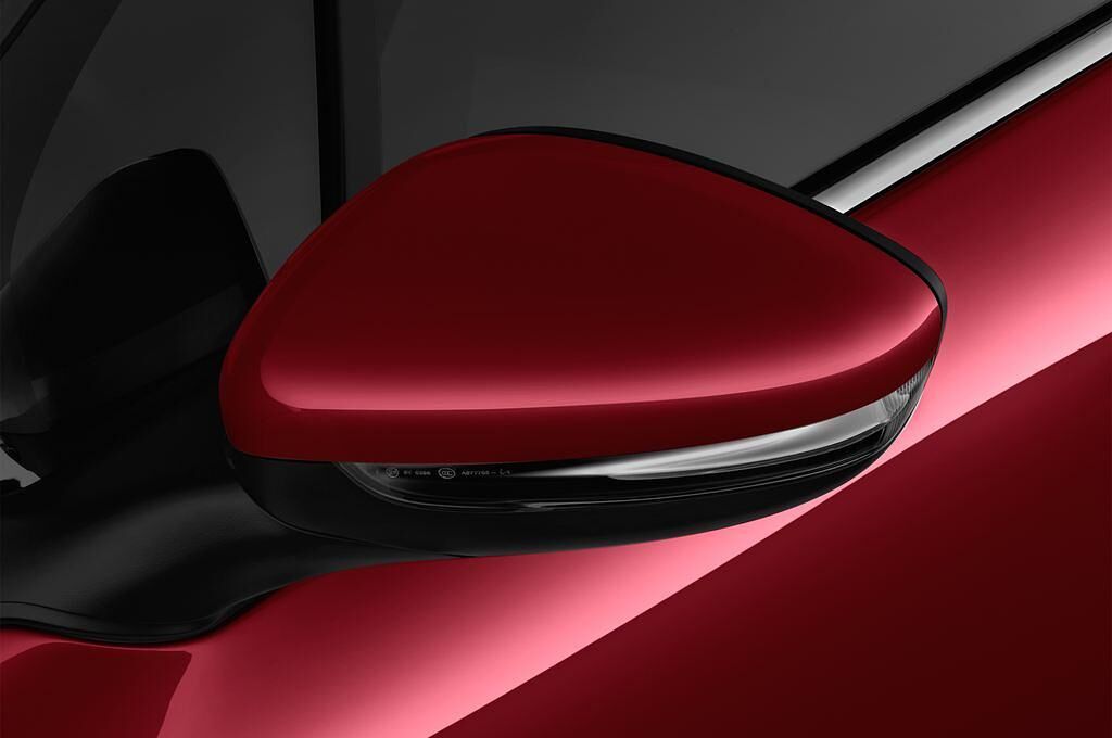Peugeot 2008 (Baujahr 2017) Allure 5 Türen Außenspiegel