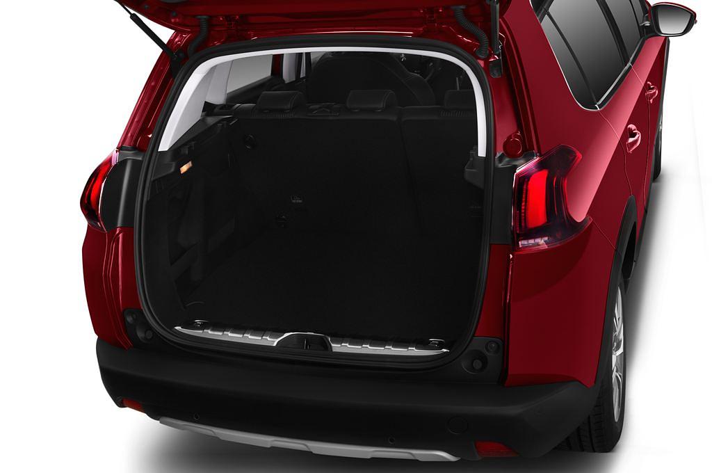 Peugeot 2008 (Baujahr 2017) Allure 5 Türen Kofferraum