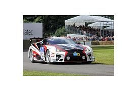 Lexus präsentiert in Goodwood den LFA und den neuen IS