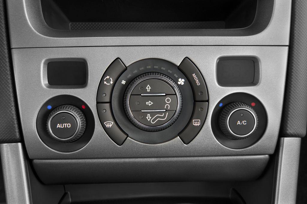 Peugeot 308 (Baujahr 2010) Platinum 5 Türen Temperatur und Klimaanlage